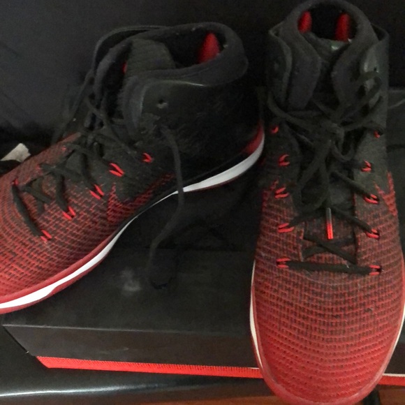 Men’s Jordan’s - Picture 6 of 8